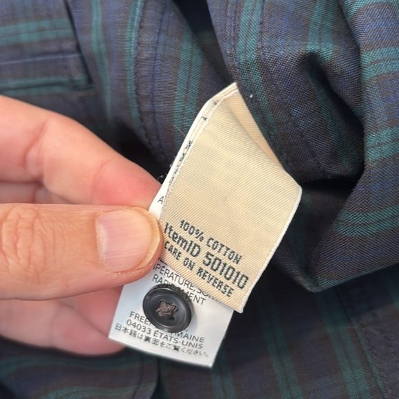 L.L. Bean women’s blue plaid long sleeve button down shirt size medium petite - Picture 8 of 8